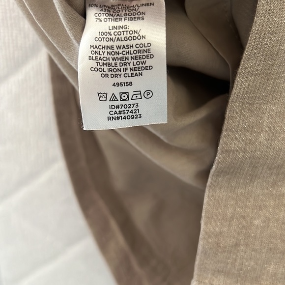 LOFT Linen Short with gold sparkle - Picture 4 of 4